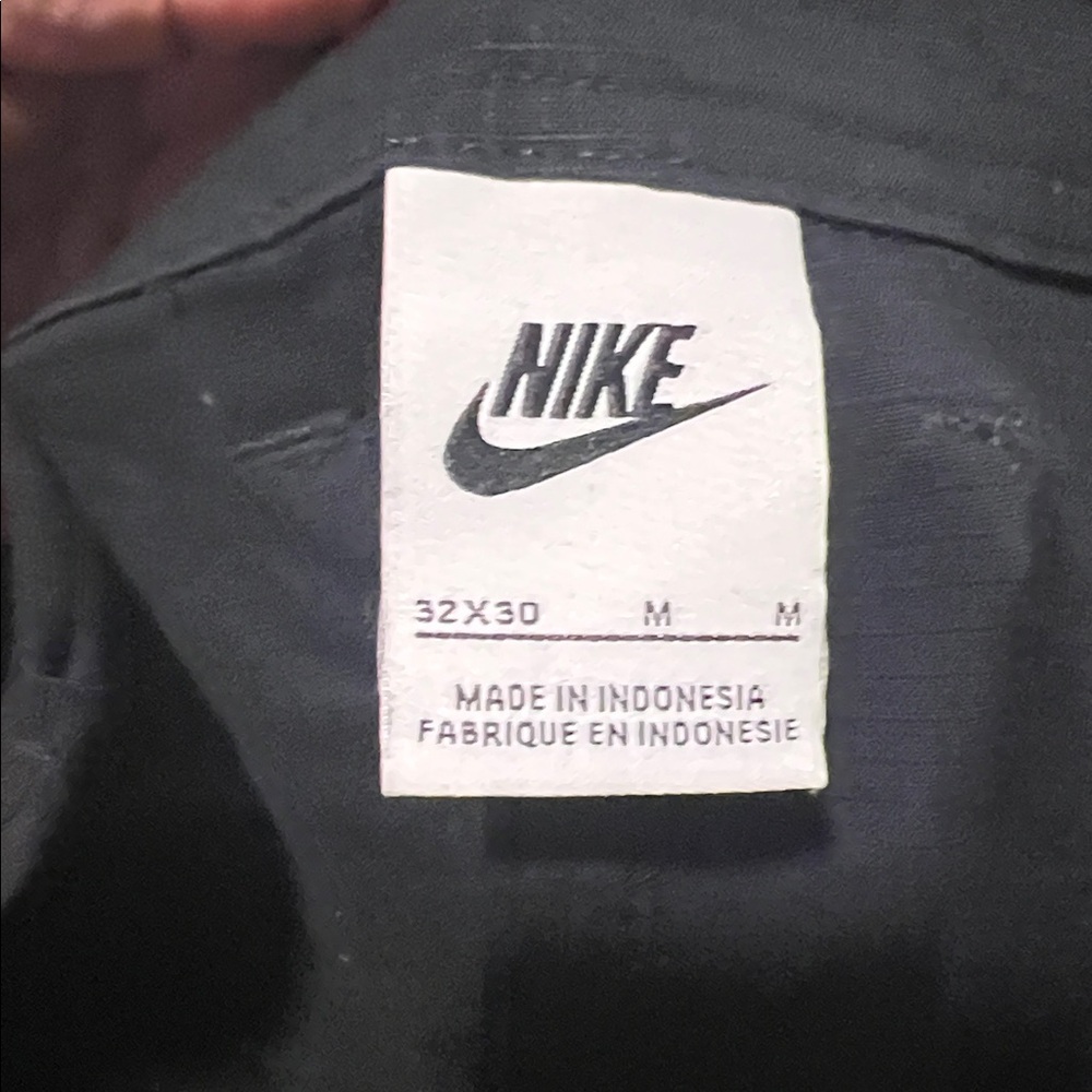 Nike Charcoal Gray Pants 2 pair, like brand new. Excellent condition size 32x30 - Picture 4 of 5